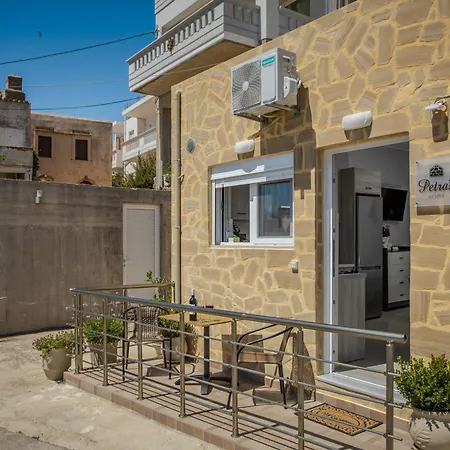 Apartment Petra's Charming Home, 500m To