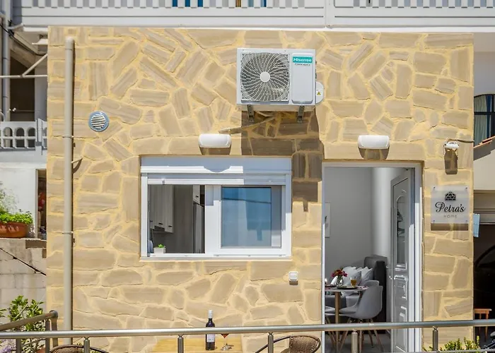 Petra's Charming Home, 500m To * Chania (Crete)