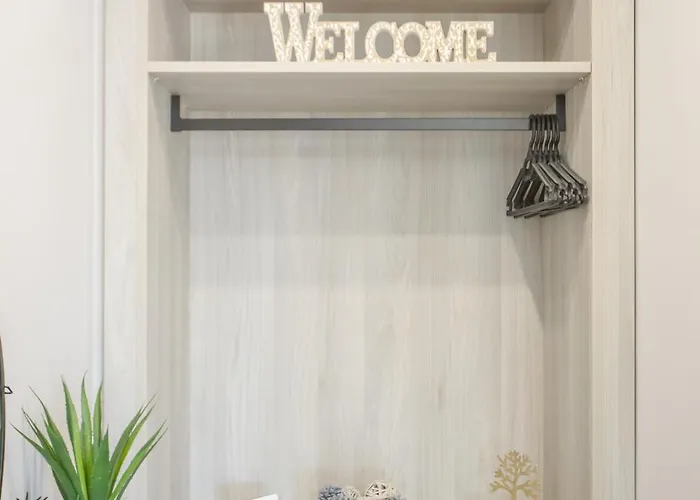 Petra's Charming Home, 500m To